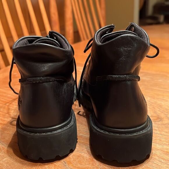 Timberland Black Ankle Boots - Picture 4 of 12